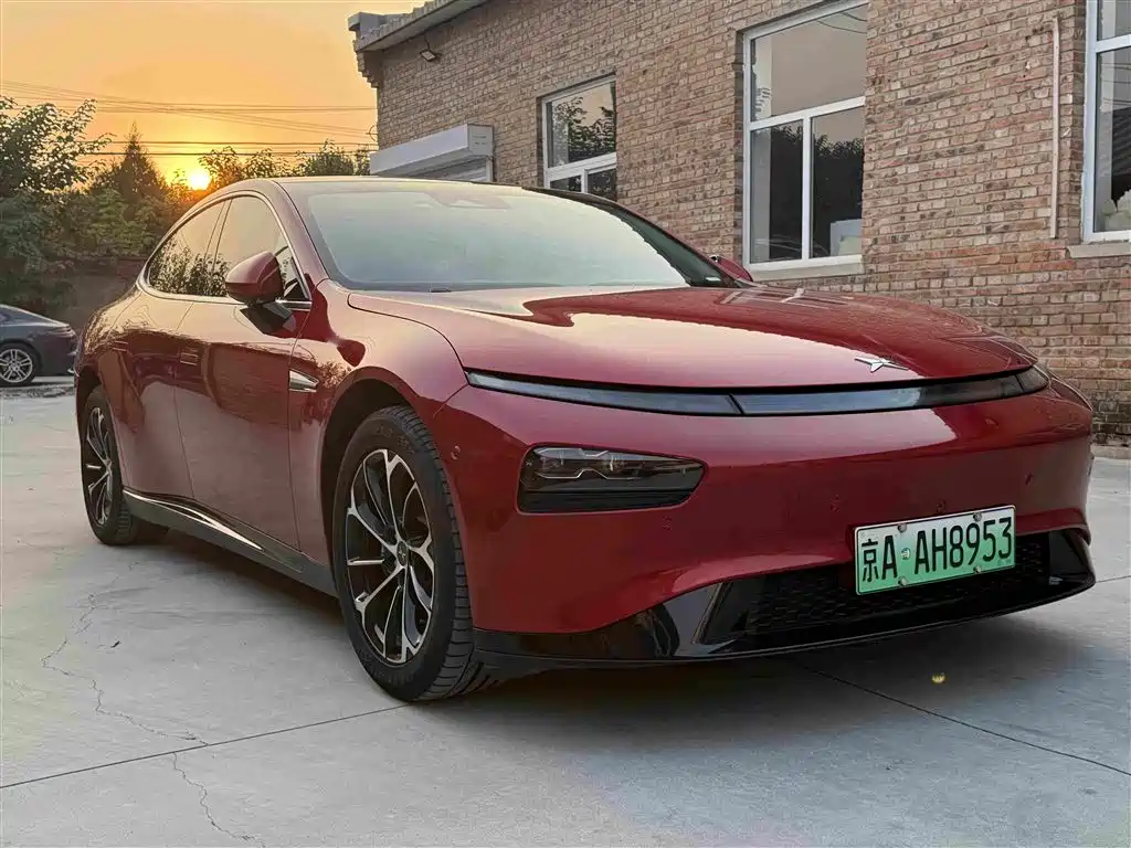 XPeng P7 — миниатюра 2