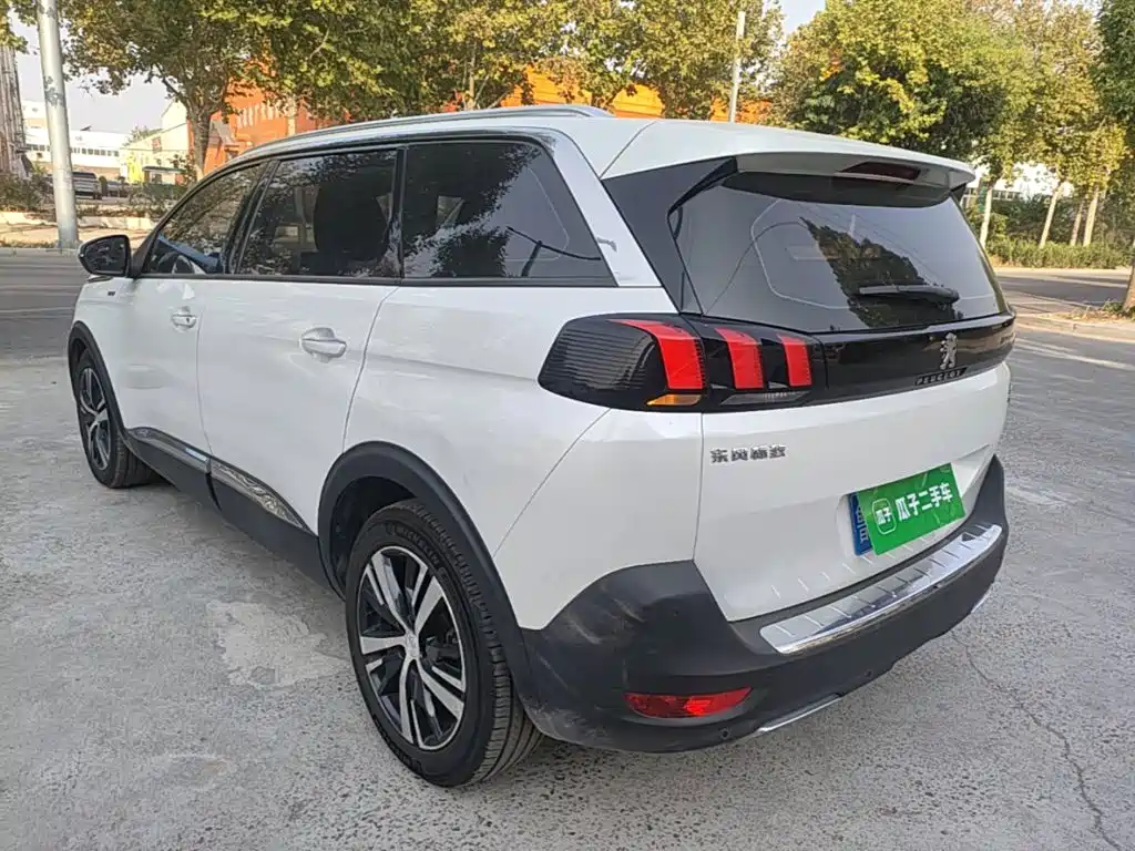 Peugeot 5008 — миниатюра 5