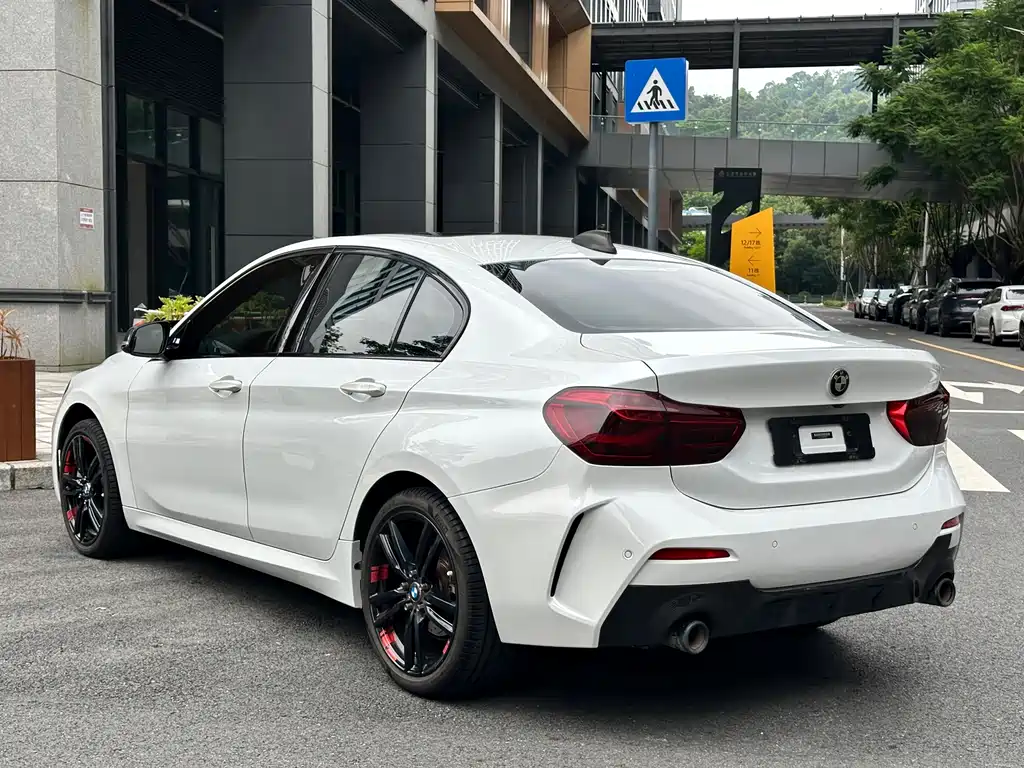 BMW 1 Series — миниатюра 6