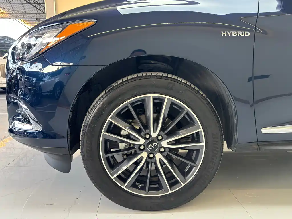 Infiniti QX60 2018 2.5 S/C Hybrid Champion