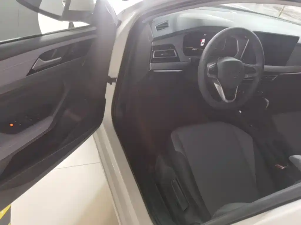Volkswagen Lavida — миниатюра 16