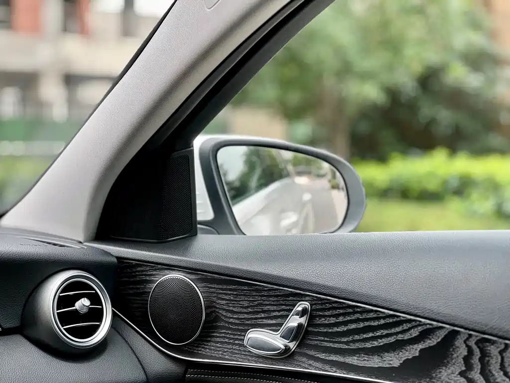 Mercedes-Benz C-Class (Import) — миниатюра 10