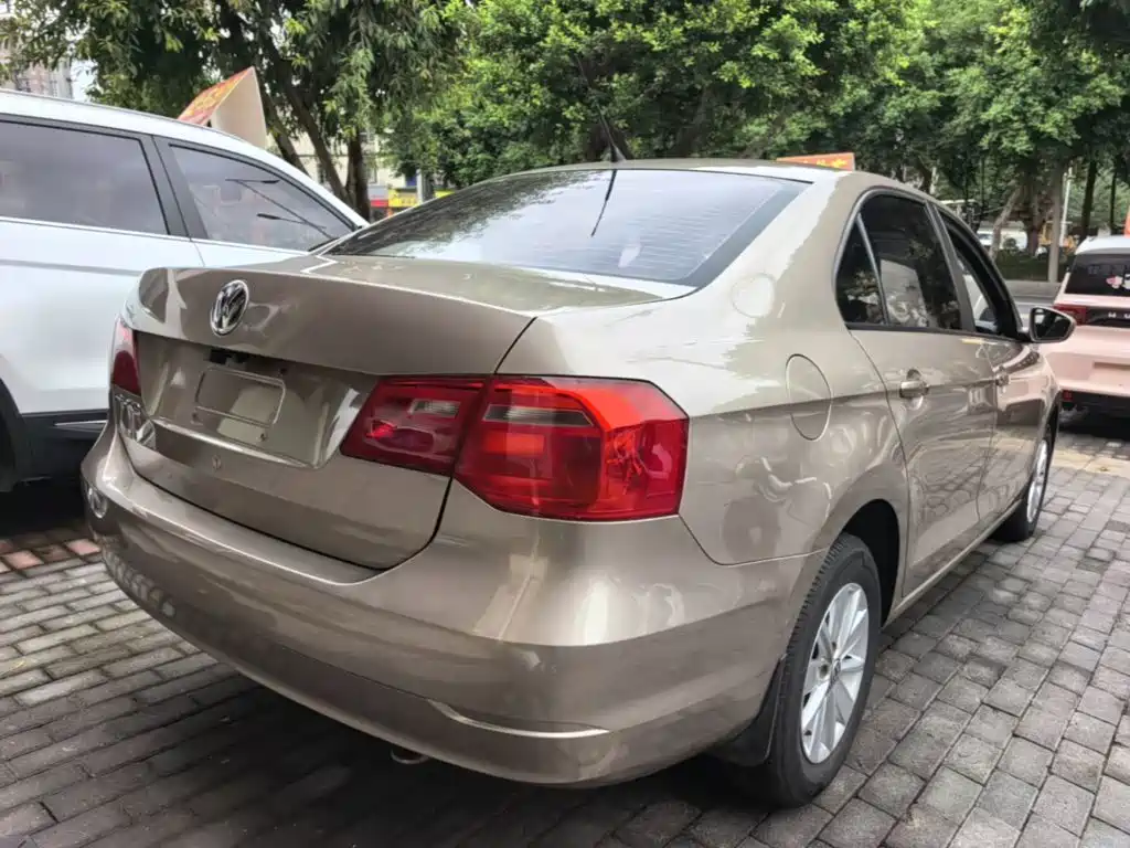 Volkswagen Jetta — миниатюра 7