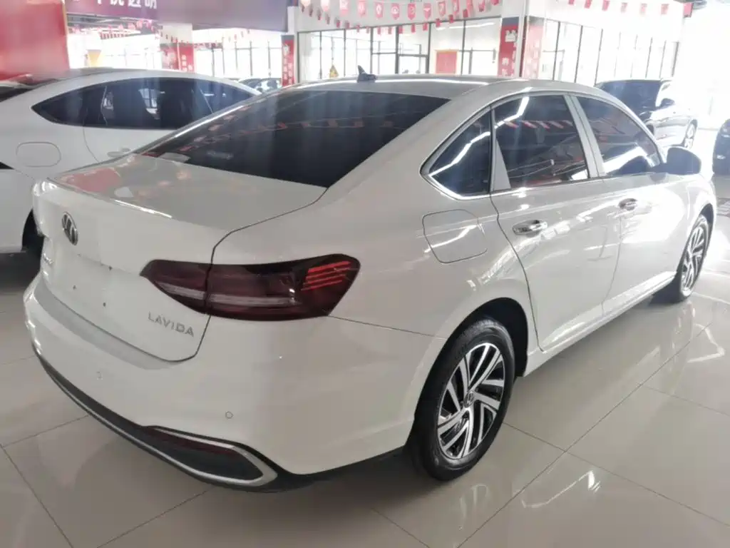 Volkswagen Lavida — миниатюра 7