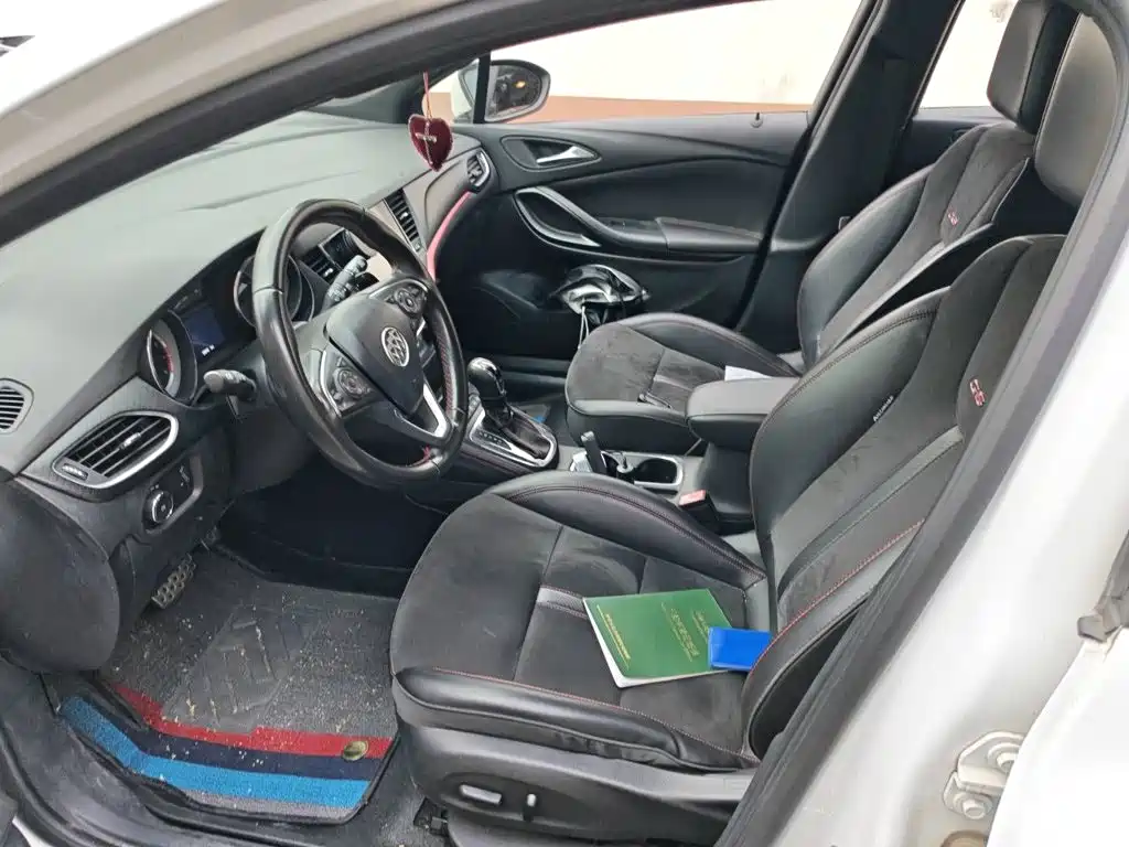 Buick Verano — миниатюра 12