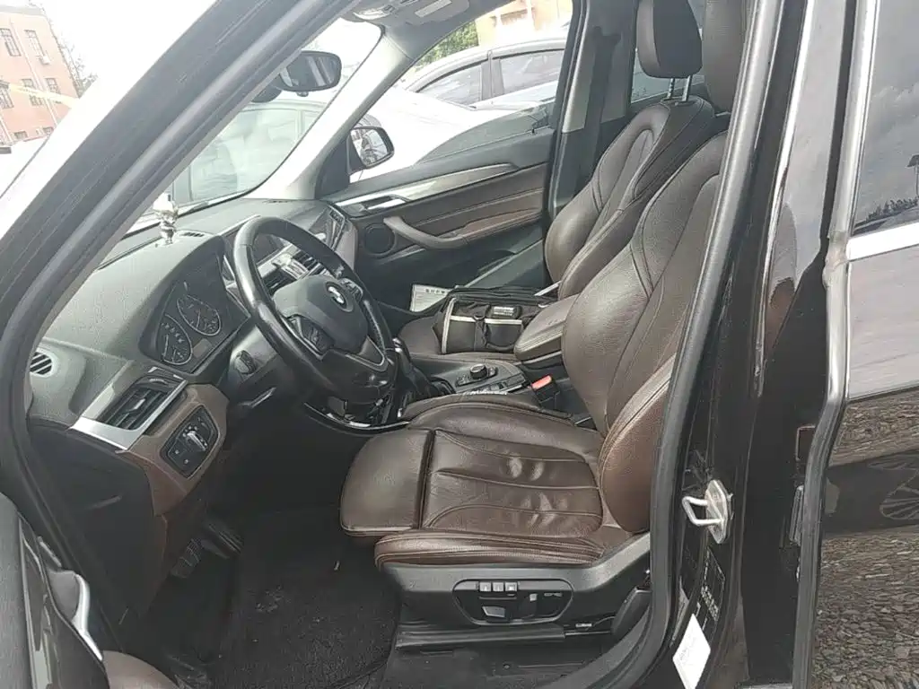 BMW X1 — миниатюра 15