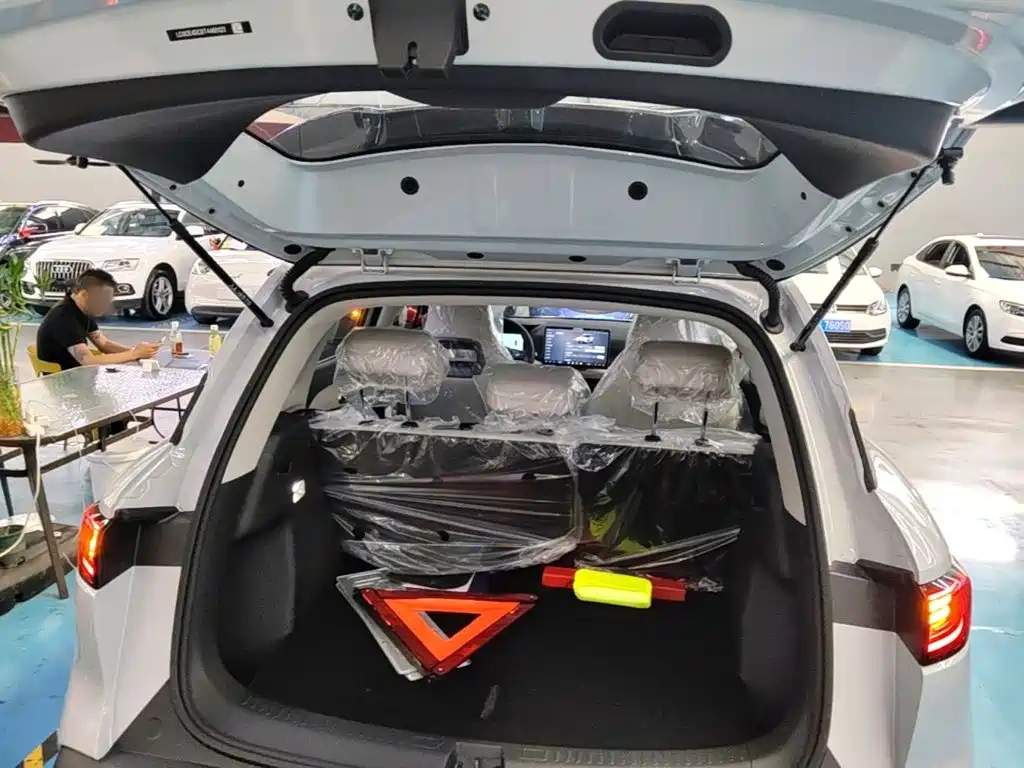 BYD Yuan UP — миниатюра 19