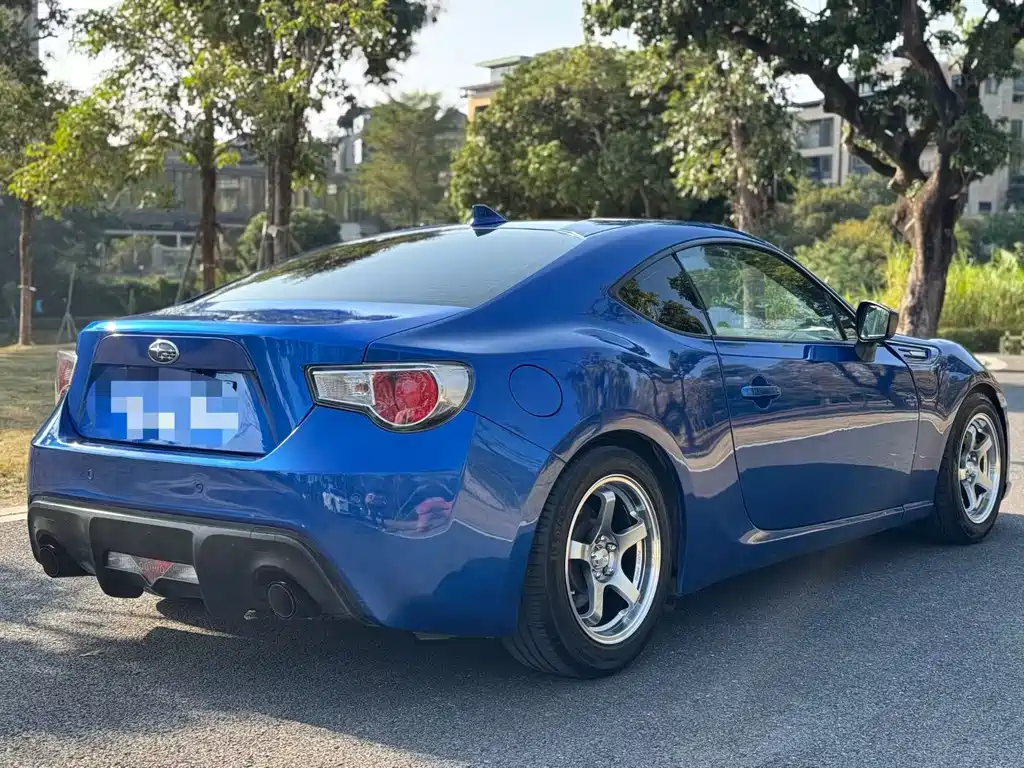 Subaru BRZ — миниатюра 9