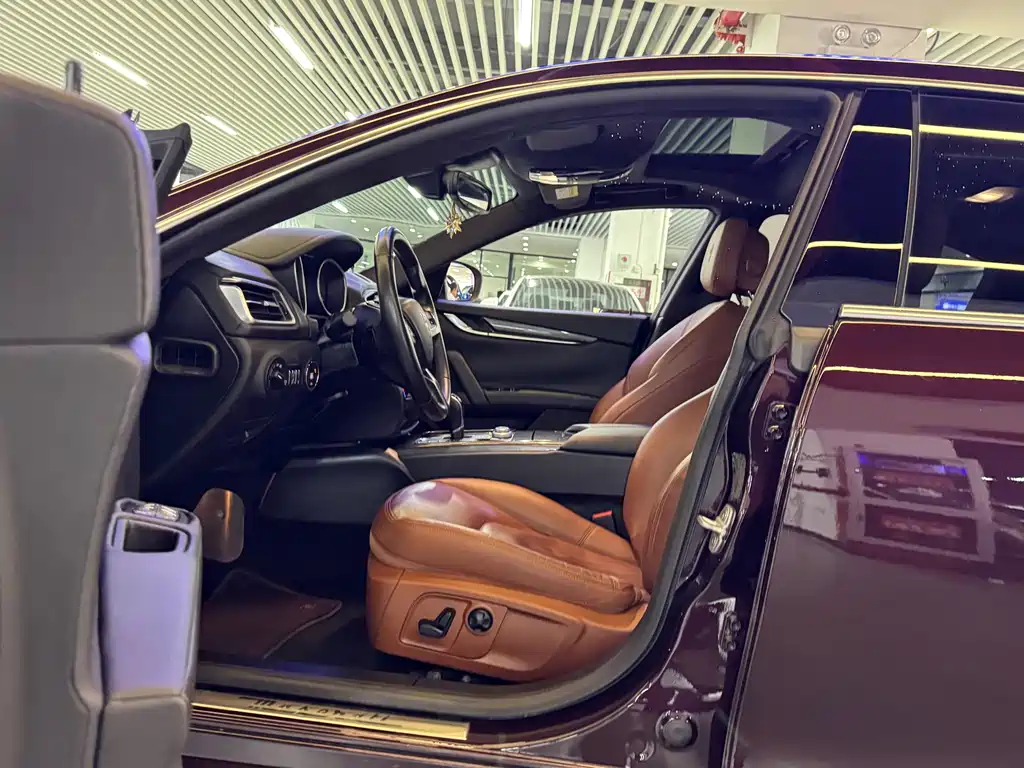 Maserati Ghibli — миниатюра 12