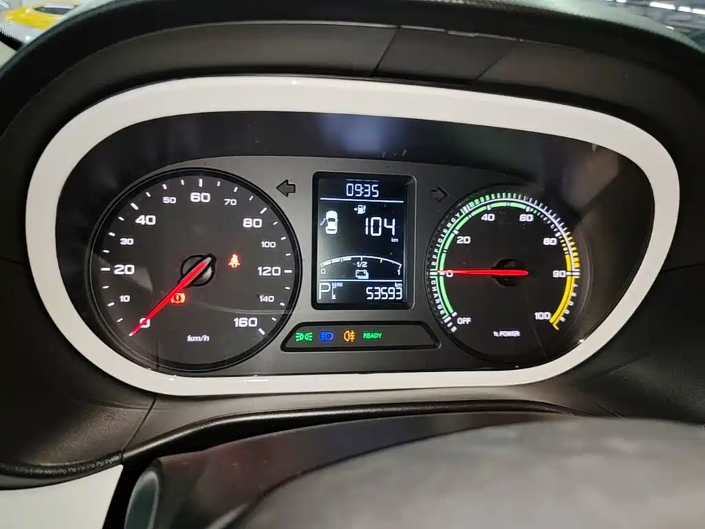 Roewe Clever — миниатюра 12