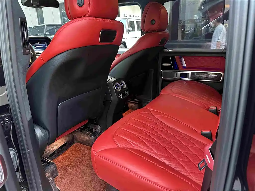 Mercedes-Benz G-Class — миниатюра 12