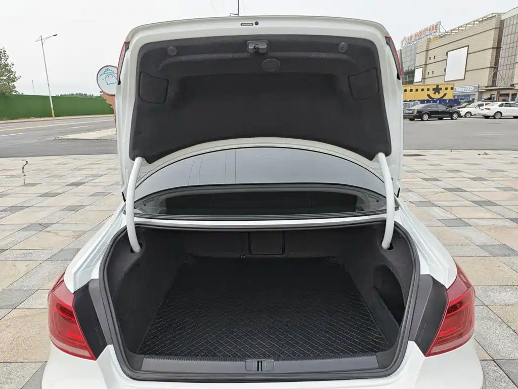 Volkswagen CC — миниатюра 17