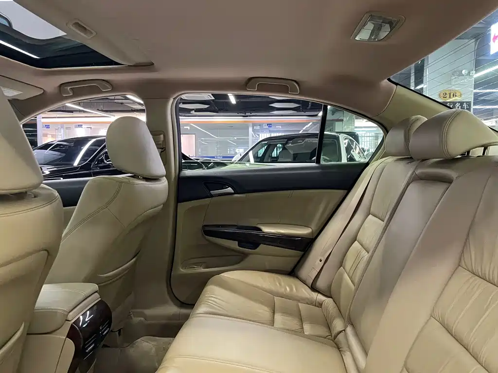 Honda Accord — миниатюра 25