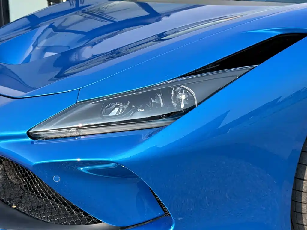 Ferrari F8 — миниатюра 10