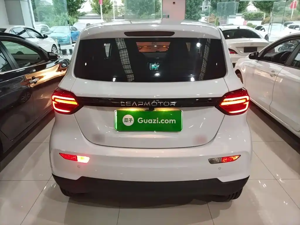 Leapmotor Leapmotor T03 — миниатюра 6