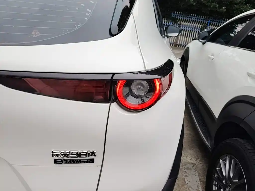 Mazda CX-30 EV — миниатюра 8