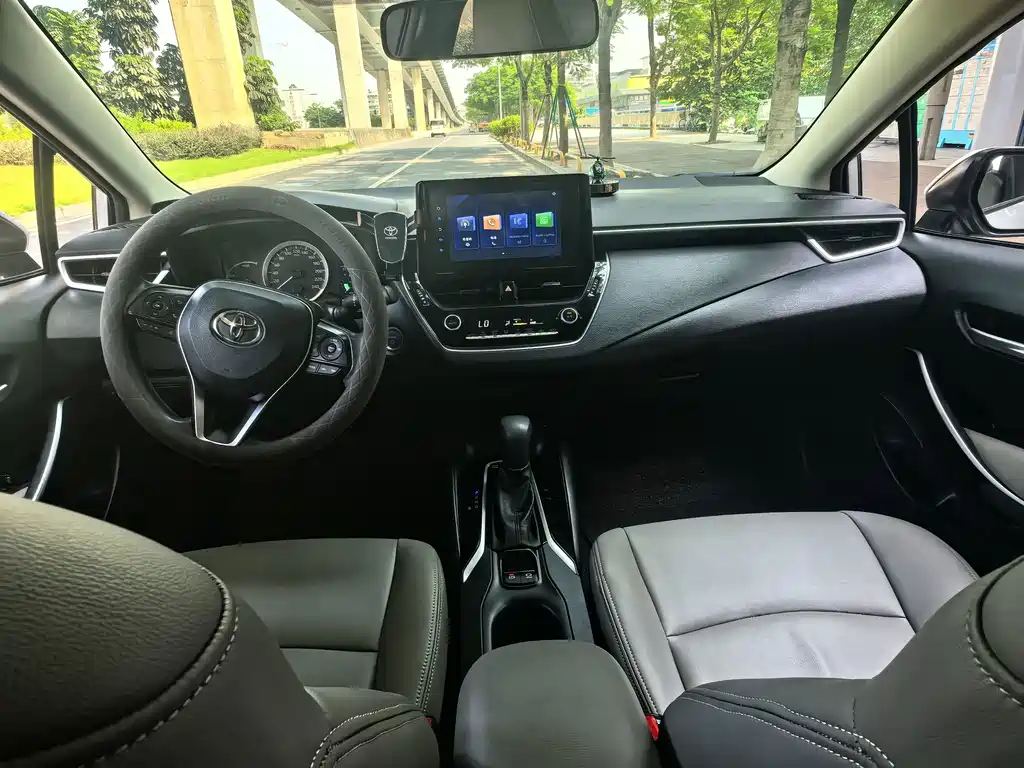 Toyota Corolla — миниатюра 8