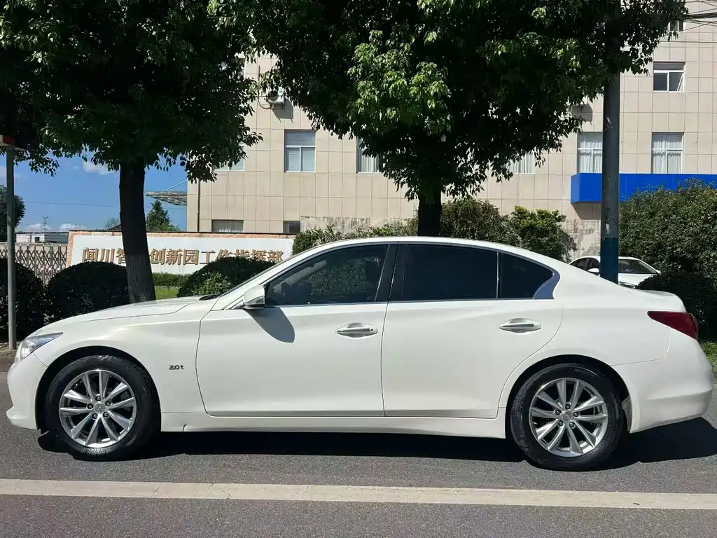Infiniti Q50 — миниатюра 3