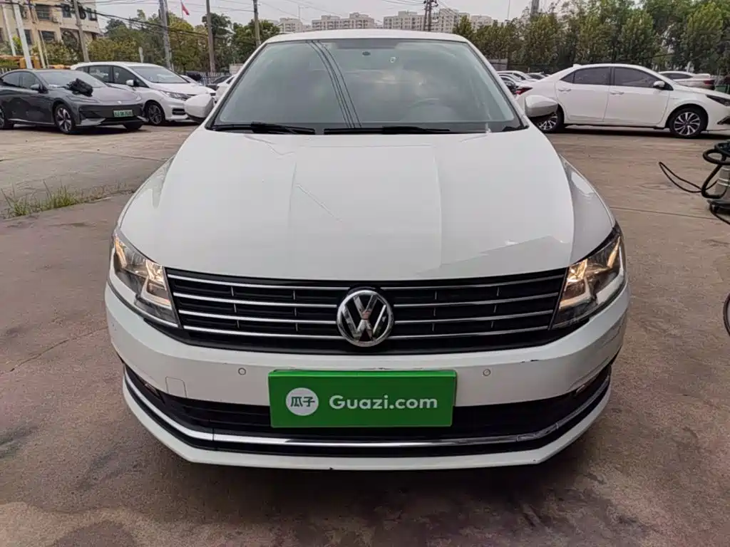 Volkswagen Lavida — миниатюра 3