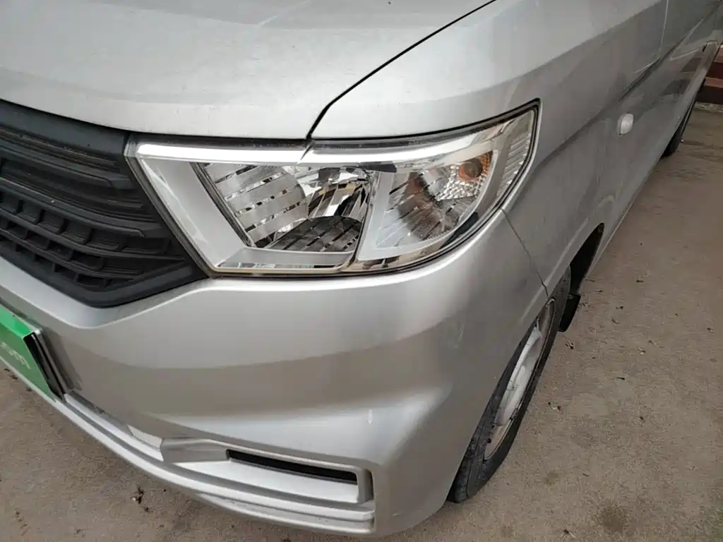 Wuling Hongguang V — миниатюра 24