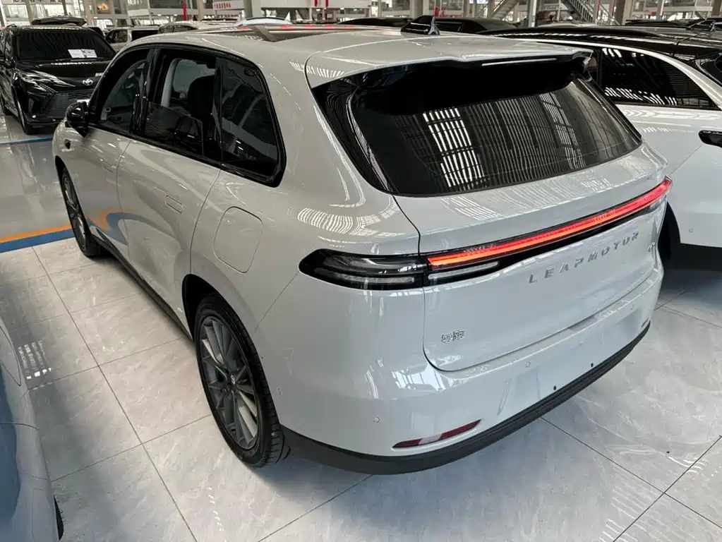 Leapmotor Leapmotor C10 — миниатюра 17