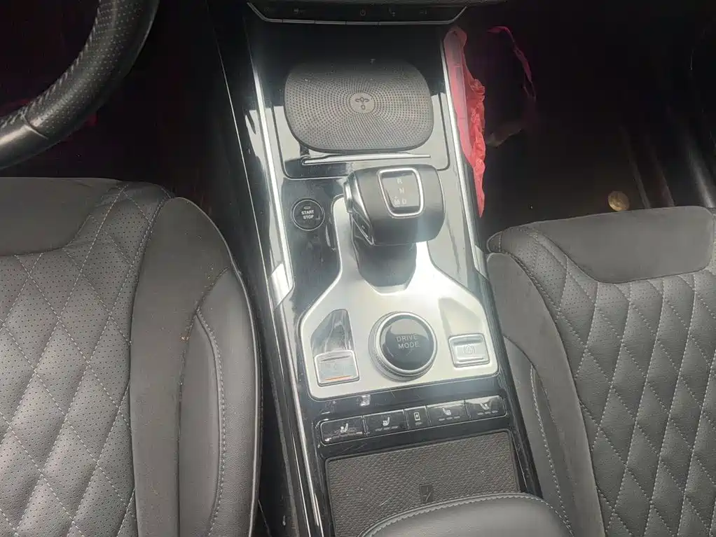 Hongqi Hongqi HS5 — миниатюра 8