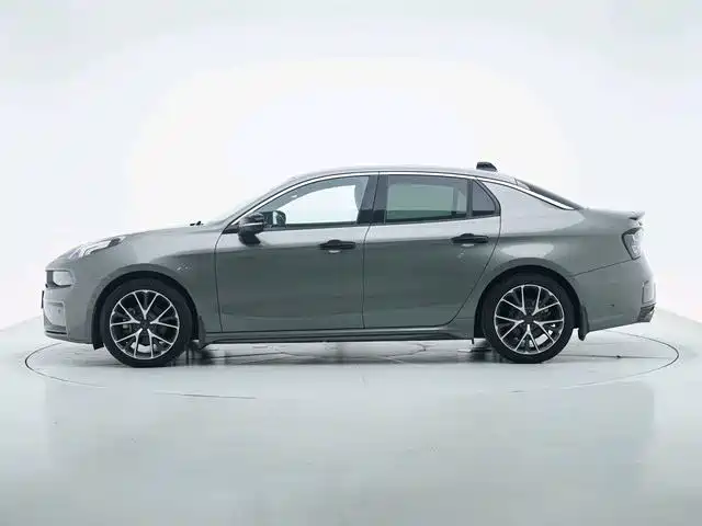 Lynk & Co 03 — миниатюра 7