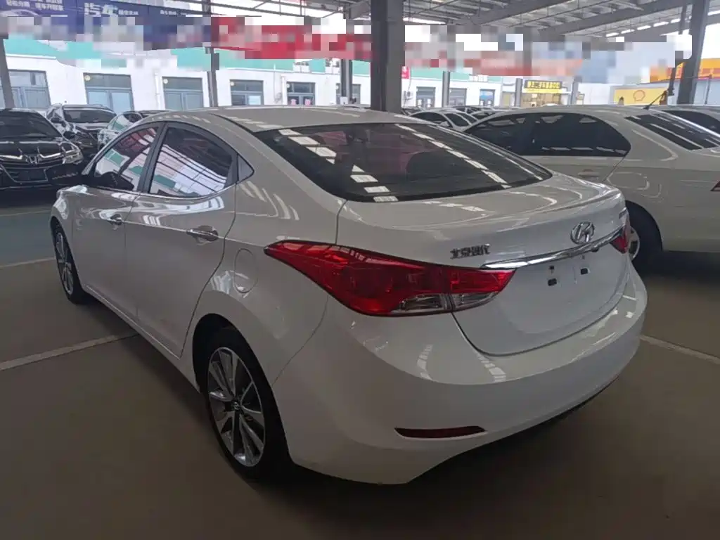 Hyundai Elantra Langdong — миниатюра 5