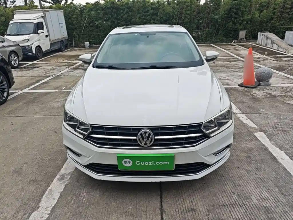 Volkswagen Bora — миниатюра 3