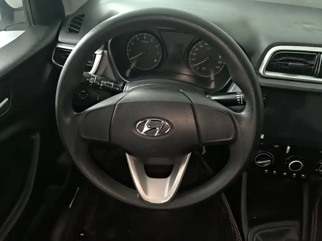 Hyundai Verna — миниатюра 11