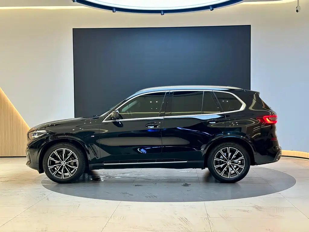 BMW X5 2021 xDrive30i M Sport