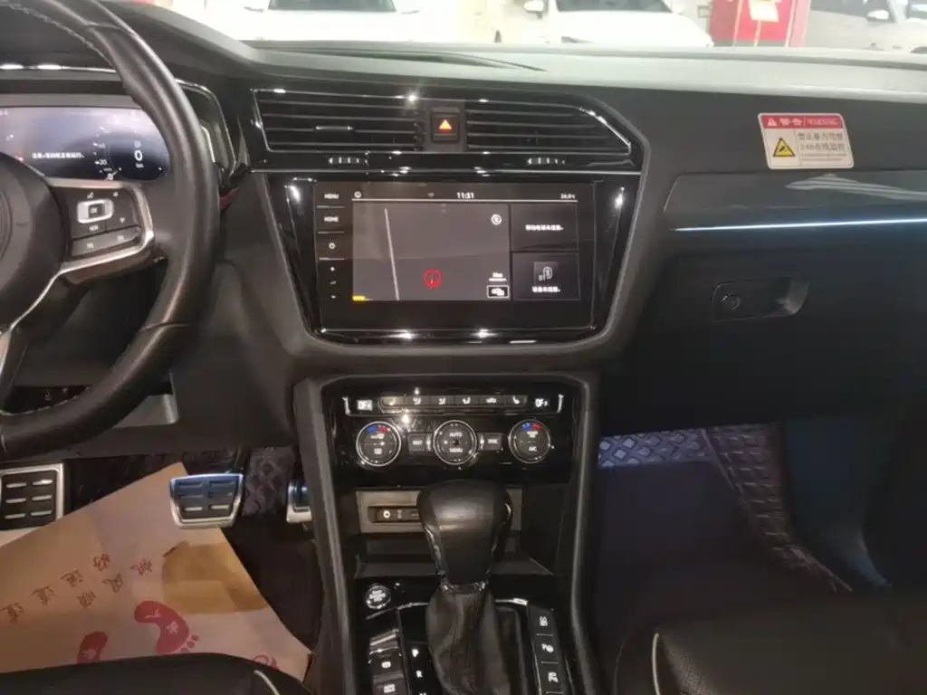Volkswagen Tiguan L — миниатюра 13