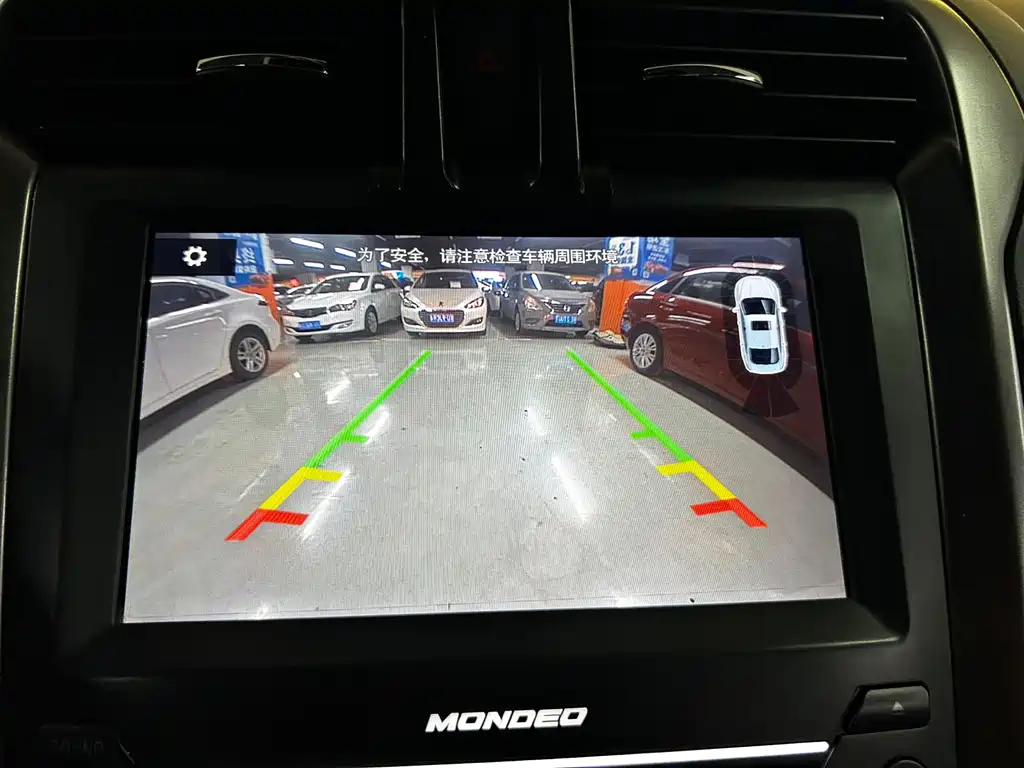 Ford Mondeo — миниатюра 7