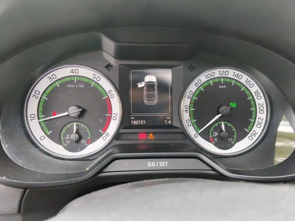 Skoda Octavia — миниатюра 12
