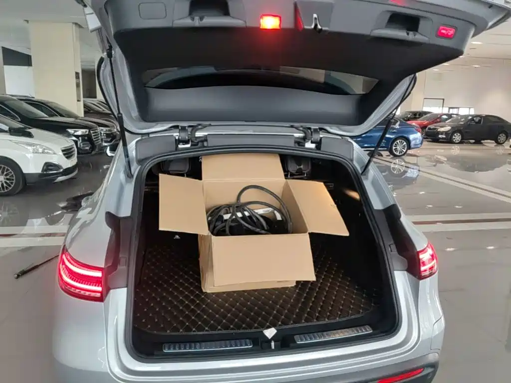 Mercedes-Benz EQC — миниатюра 19