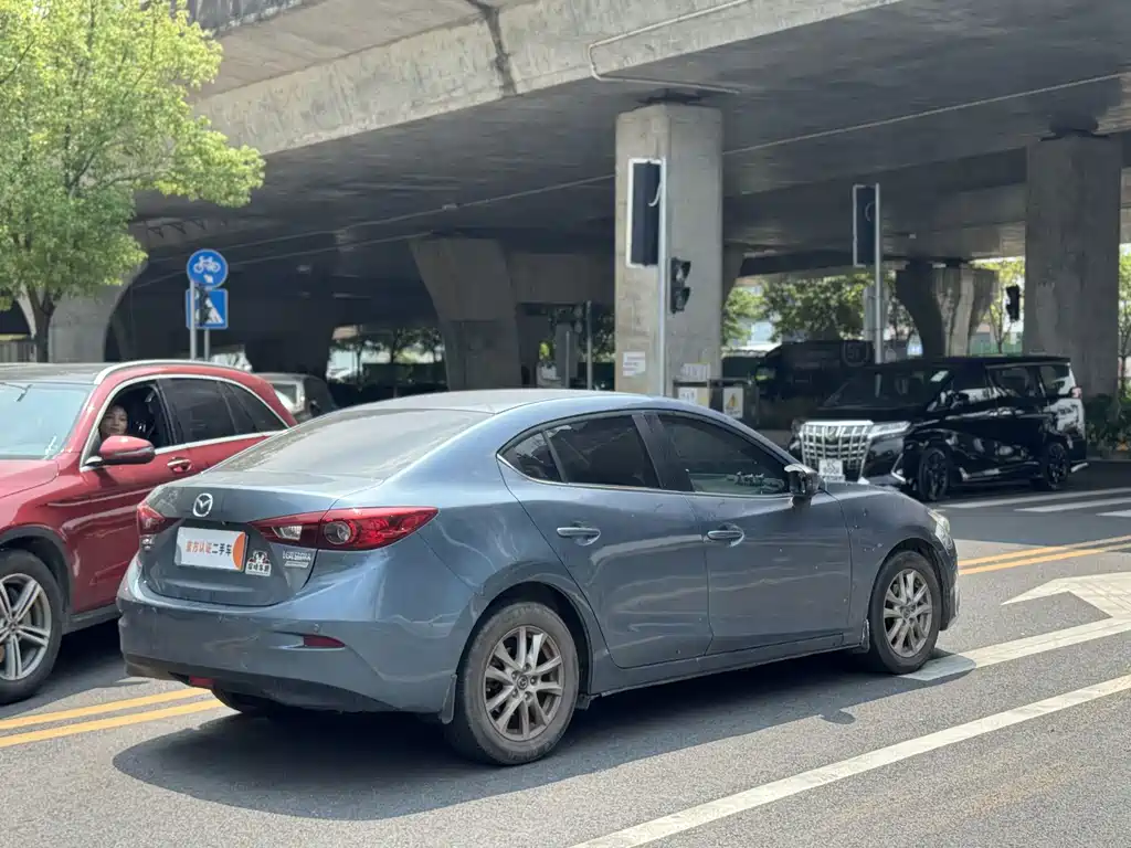 Mazda 3 Axela — миниатюра 4