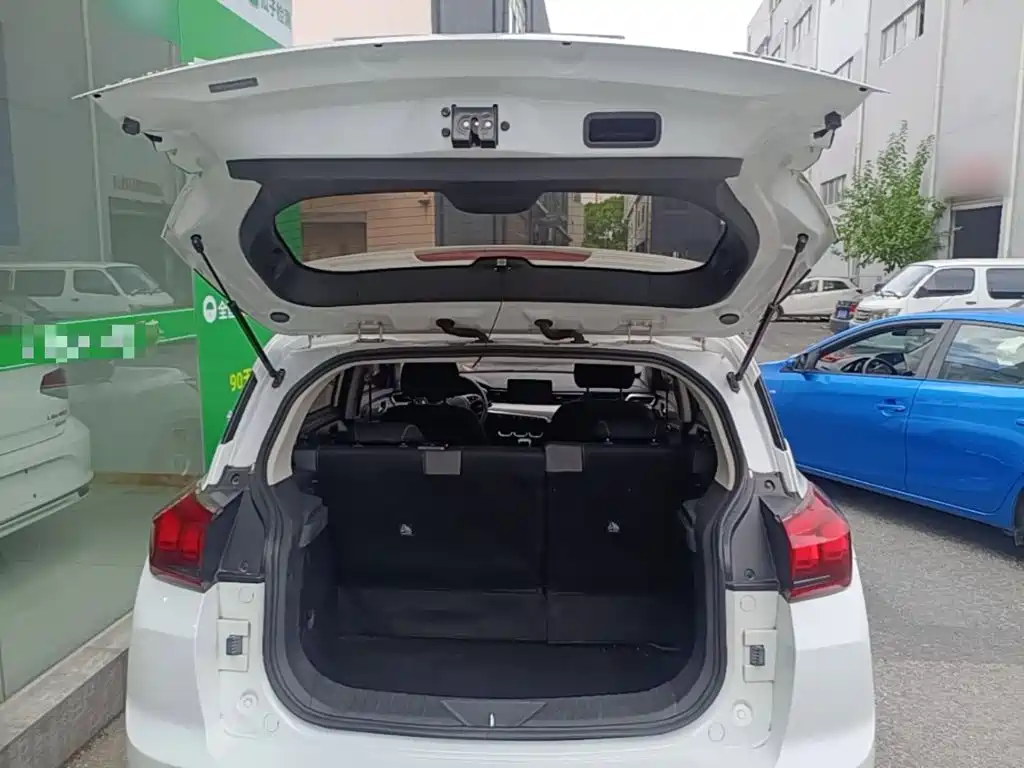 BAIC X3 — миниатюра 19