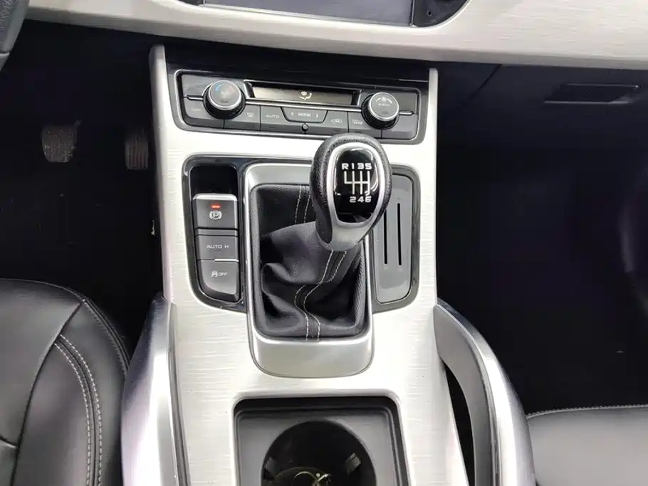 Geely Boyue — миниатюра 16