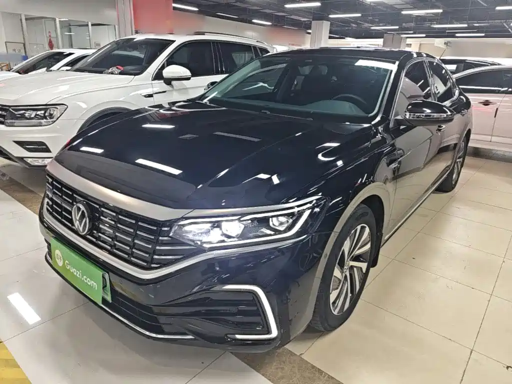 Volkswagen Passat PHEV — миниатюра 2