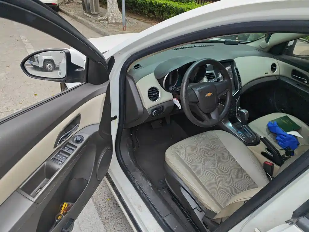 Chevrolet Cruze — миниатюра 14