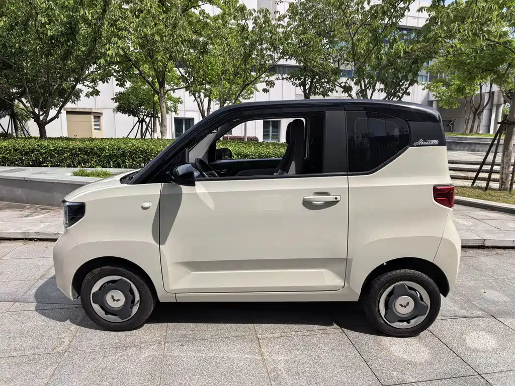 Wuling MINIEV — миниатюра 3