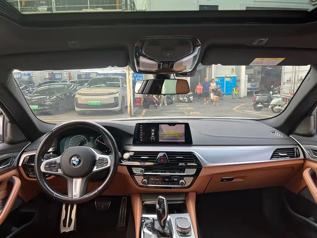 BMW 5 Series (Import) — миниатюра 14