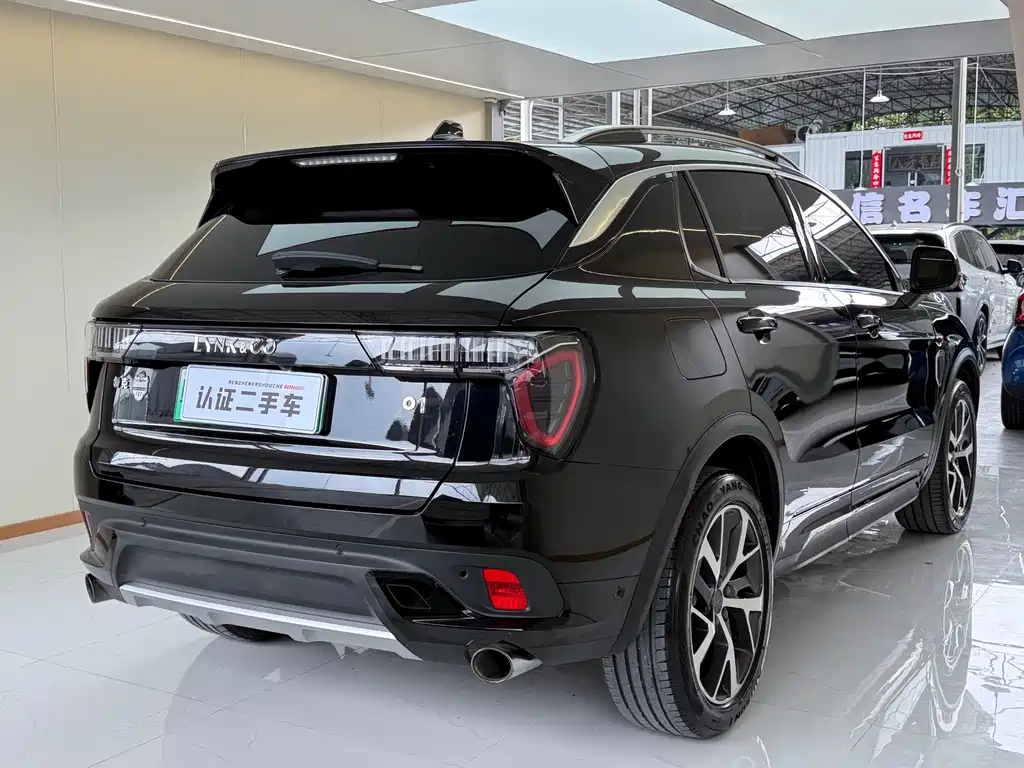 Lynk & Co 01 EM-P — миниатюра 22