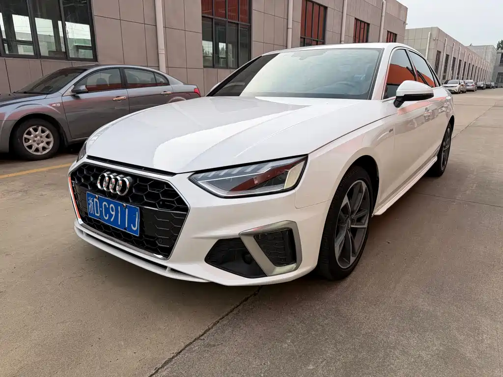 Audi A4L 2021 40 TFSI
