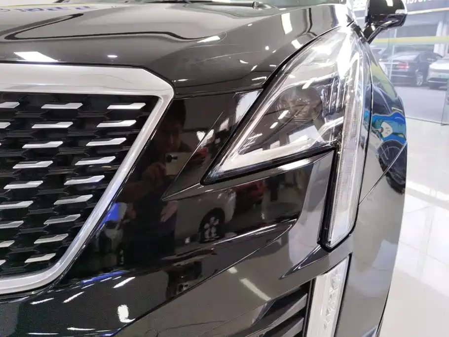 Cadillac XT5 — миниатюра 5