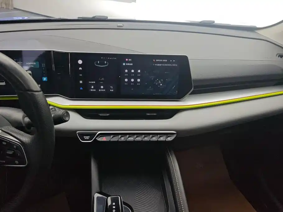 Geely Binyue — миниатюра 13