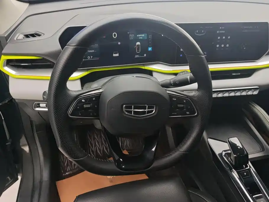 Geely Binyue — миниатюра 15