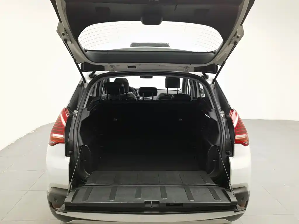 Peugeot 3008 — миниатюра 16