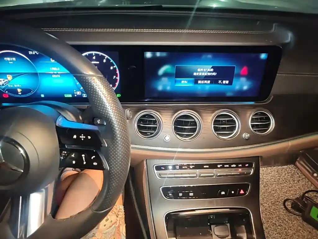 Mercedes-Benz E-Class — миниатюра 18