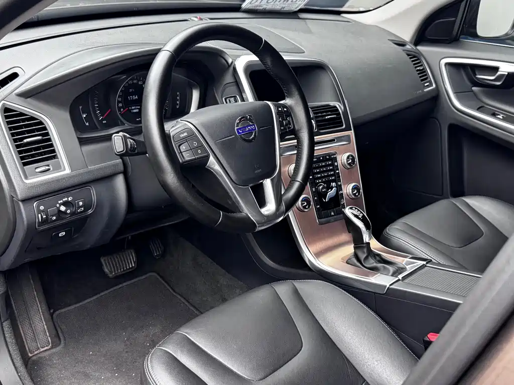 Volvo XC60 — миниатюра 16